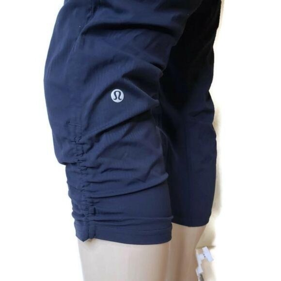 Lululemon street to studio pant II navy size 2 - Picture 7 of 8